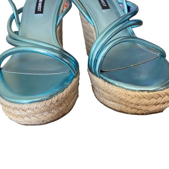 Nine West Hipsta3 Metallic Light Blue Wedge Sandals size 7.5 NWOB - Picture 6 of 12